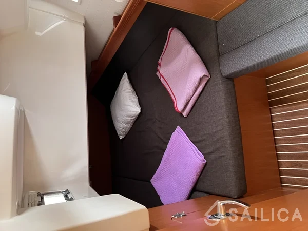 Bavaria 41 Cruiser - Yacht Charter Sailica