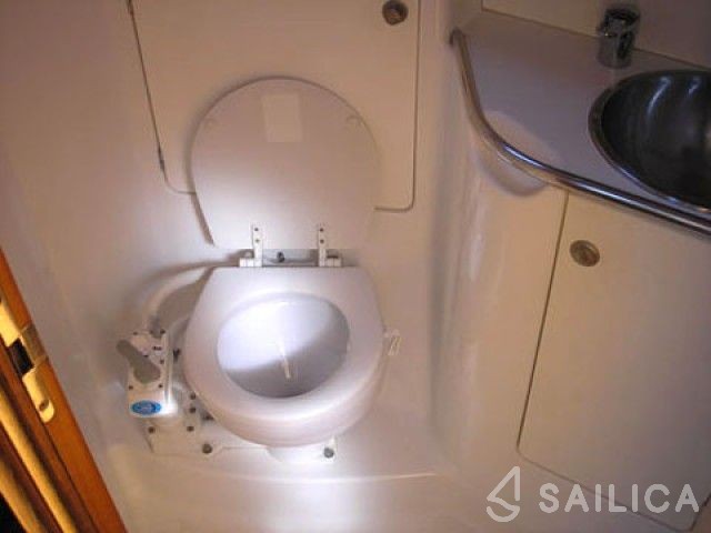 Sun Odyssey 37 - Yacht Charter Sailica