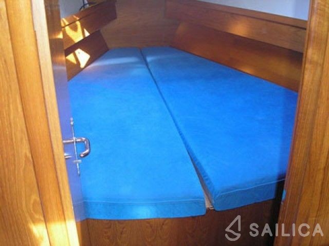 Sun Odyssey 37 - Yacht Charter Sailica