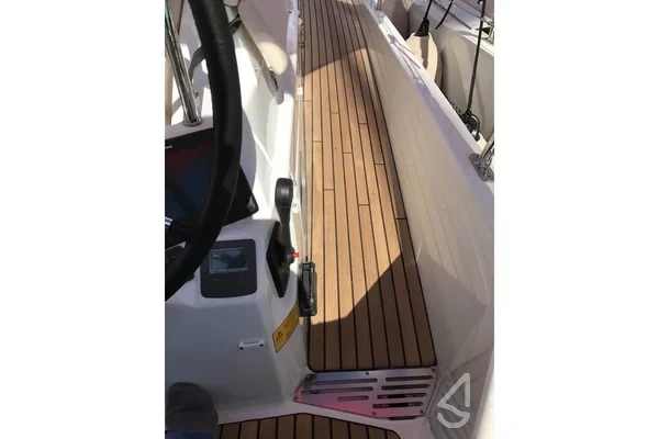 Sun Odyssey 440 - Yacht Charter Sailica