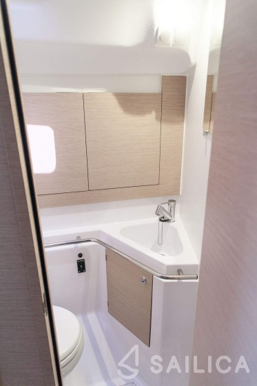 Elan 45 Impression - Yacht Charter Sailica