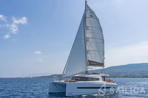 Bali 4.1 - Yacht Charter Sailica