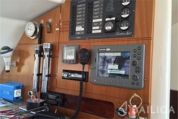Lavezzi 40 - Yacht Charter Sailica