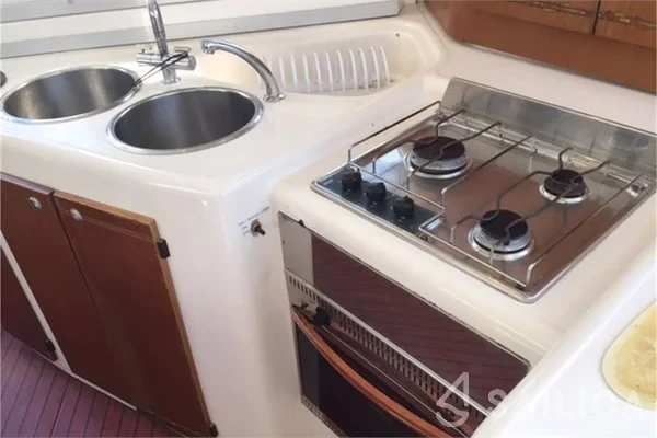 Lavezzi 40 - Yacht Charter Sailica