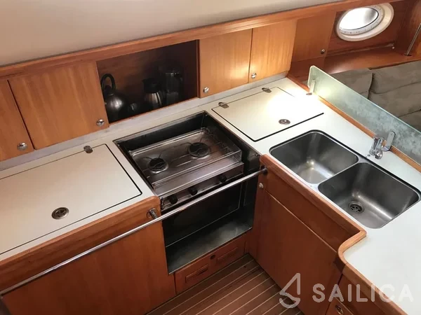 Elan 434 Impression - Yacht Charter Sailica