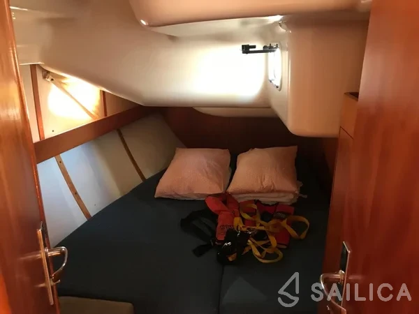 Elan 434 Impression - Yacht Charter Sailica