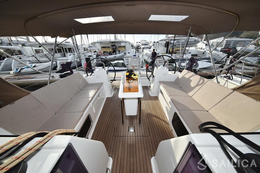 Dufour 460 GL - Yacht Charter Sailica