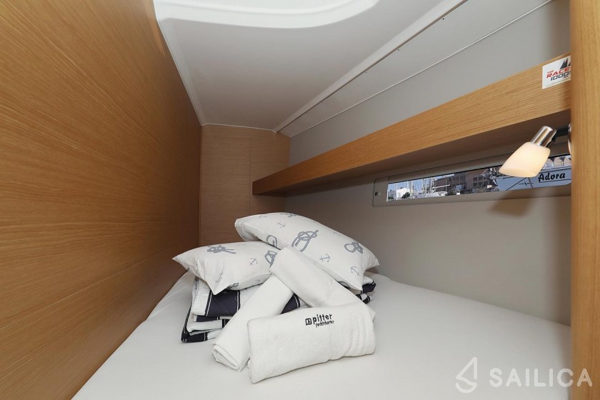 Dufour 460 GL - Yacht Charter Sailica