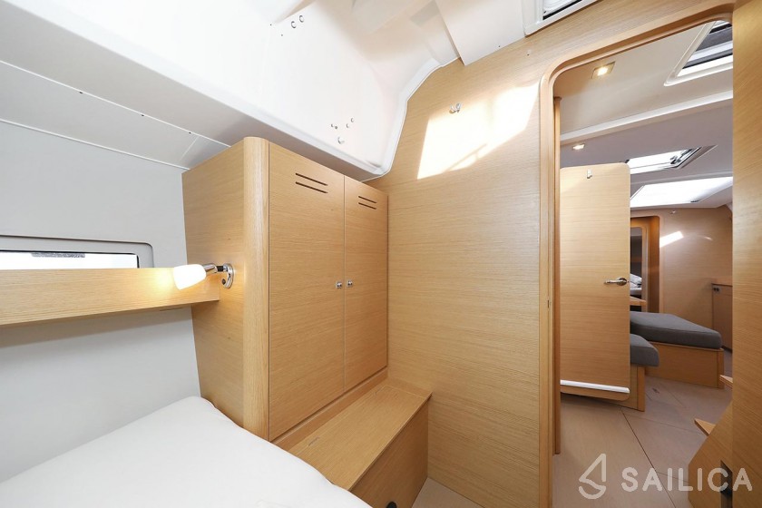 Dufour 460 GL - Yacht Charter Sailica