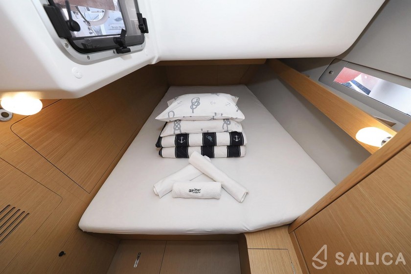 Dufour 460 GL - Yacht Charter Sailica