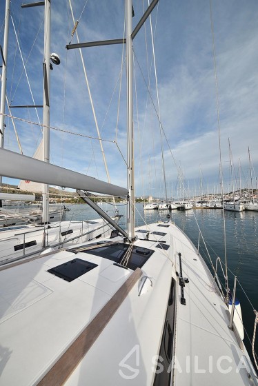 Dufour 460 GL - Yacht Charter Sailica