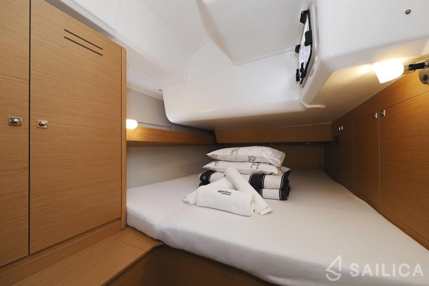 Dufour 460 GL - Yacht Charter Sailica