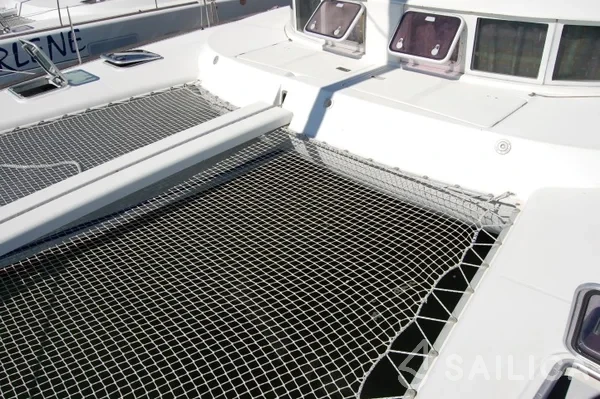 Lagoon 410 - Yacht Charter Sailica