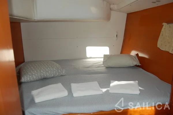 Lagoon 410 - Yacht Charter Sailica