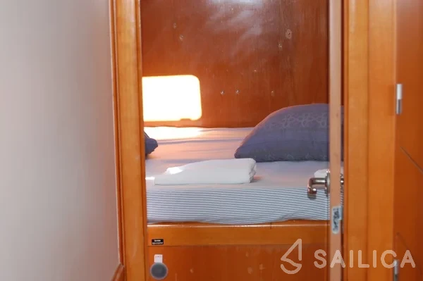 Lagoon 410 - Yacht Charter Sailica