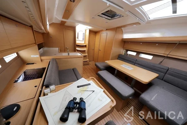 Dufour 412 GL - Yacht Charter Sailica