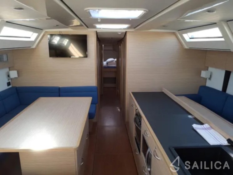 D&D Kufner 54 - Yacht Charter Sailica