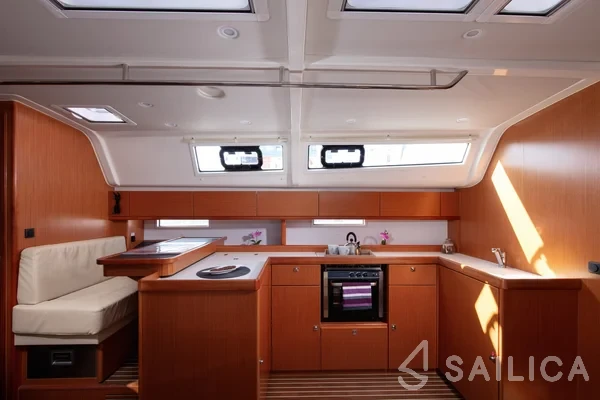 Bavaria 51 Cruiser - Yacht Charter Sailica