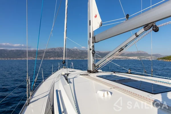 Bavaria 51 Cruiser - Yacht Charter Sailica