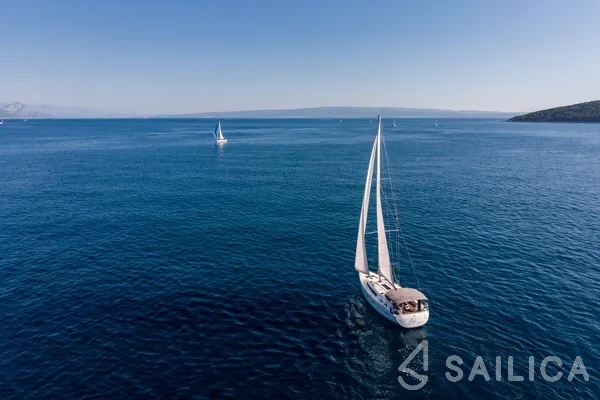 Bavaria 51 Cruiser - Yacht Charter Sailica