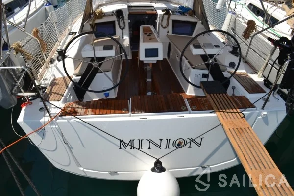 Dufour 360 GL - Yacht Charter Sailica