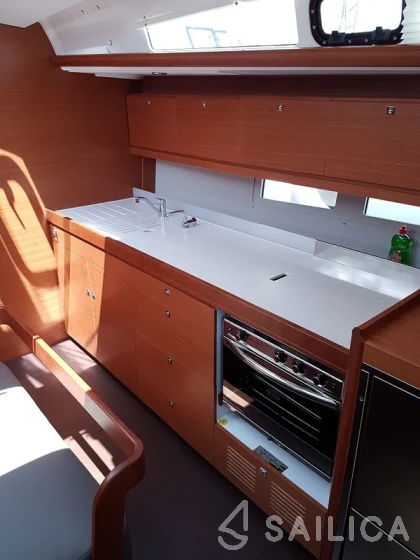 Dufour 460 GL - Yacht Charter Sailica