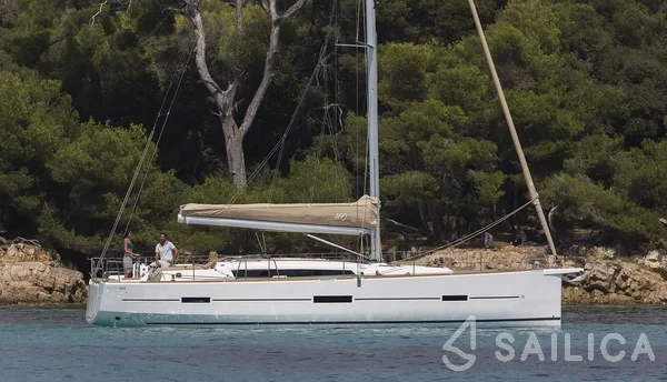 Dufour 460 GL - Yacht Charter Sailica