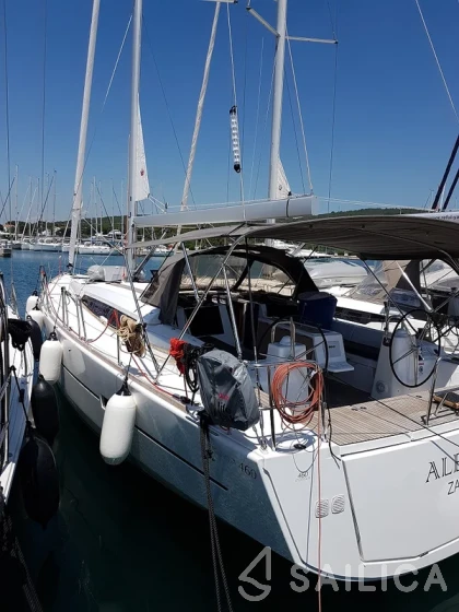 Dufour 460 GL - Yacht Charter Sailica