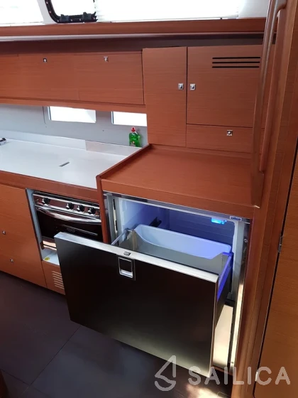 Dufour 460 GL - Yacht Charter Sailica