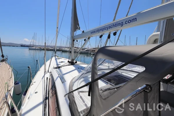 Jeanneau 58 - Yacht Charter Sailica