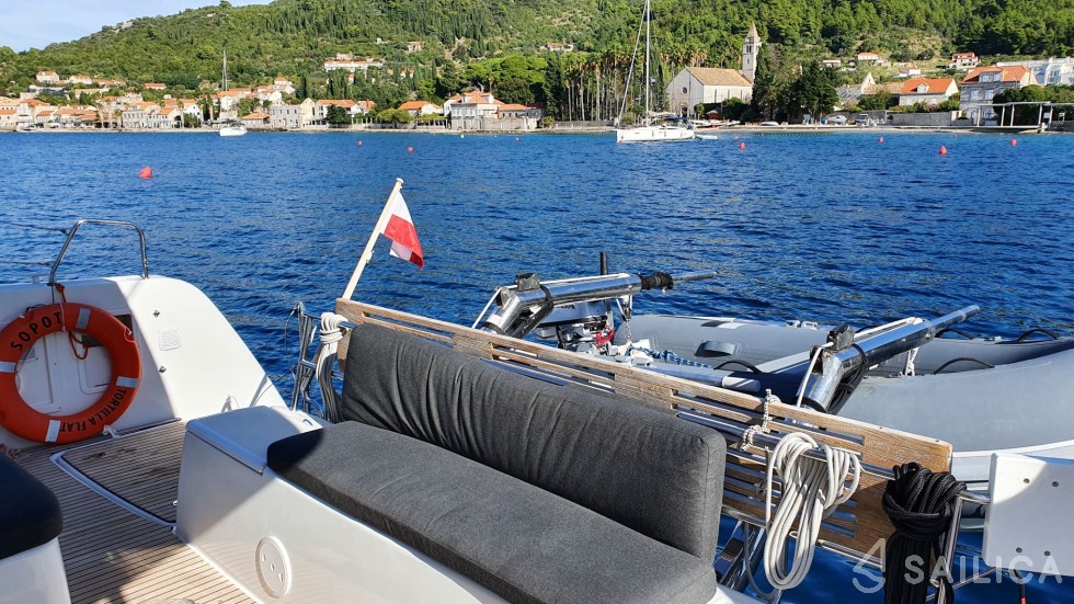 Lagoon 40 - Yacht Charter Sailica