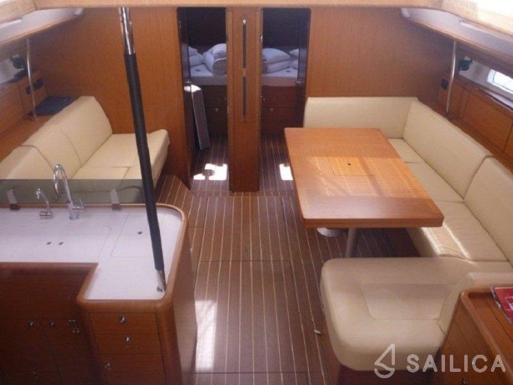Jeanneau 53 - Yacht Charter Sailica