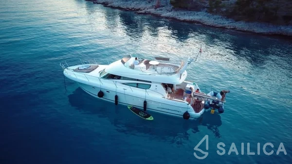 Prestige 46 Fly - Yacht Charter Sailica
