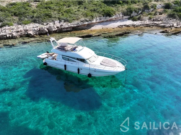 Prestige 46 Fly - Yacht Charter Sailica
