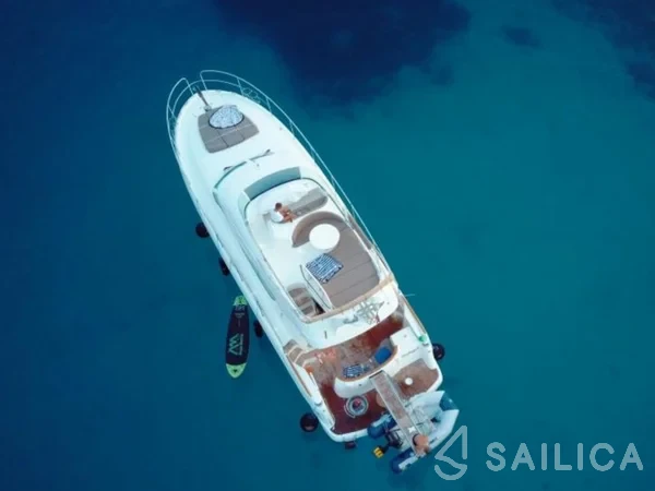 Prestige 46 Fly - Yacht Charter Sailica
