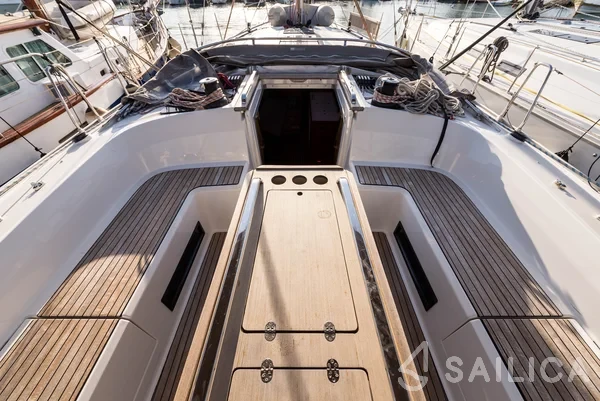Bavaria Cruiser 56 - Yacht Charter Sailica