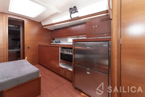 Dufour 460 GL - Yacht Charter Sailica