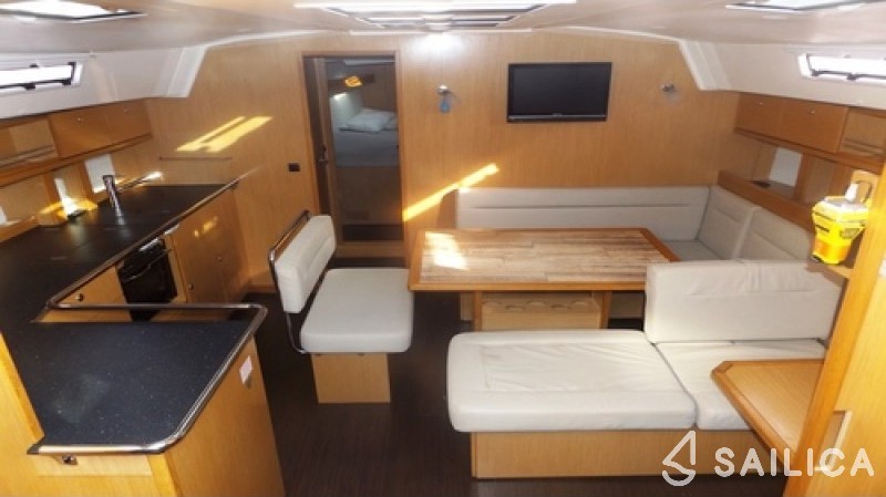 Bavaria Cruiser 45 - Yacht Charter Sailica