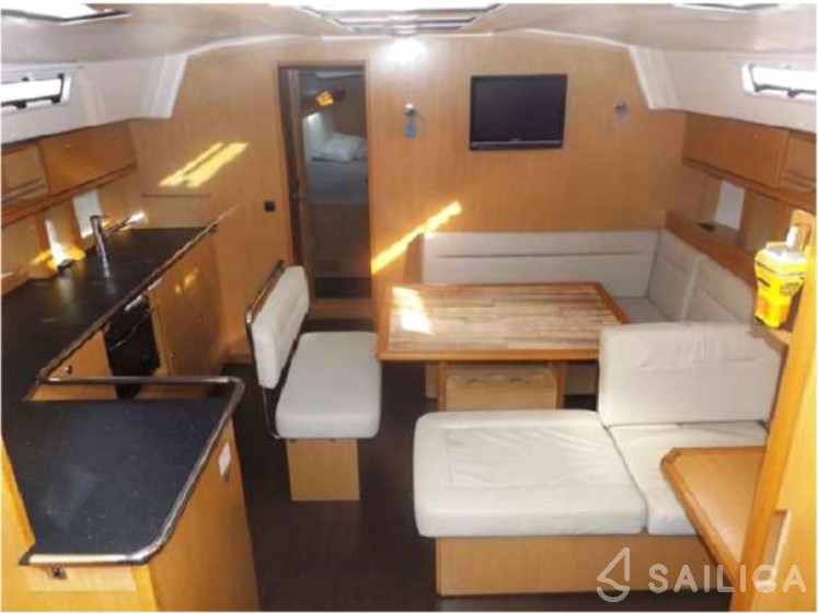Bavaria Cruiser 45 - Yacht Charter Sailica