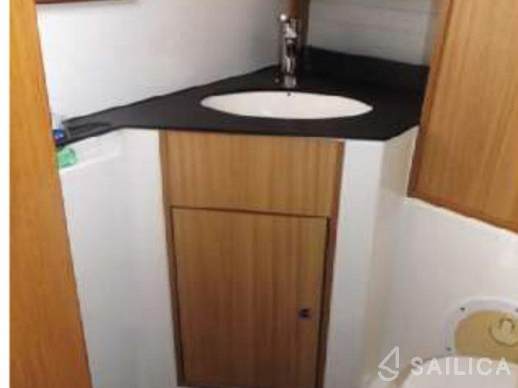 Bavaria Cruiser 45 - Yacht Charter Sailica