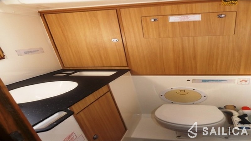 Bavaria Cruiser 45 - Yacht Charter Sailica