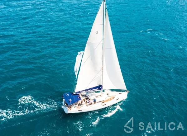 Oceanis 48 - Yacht Charter Sailica