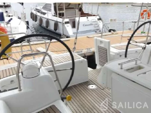 Oceanis 50 Family - Yacht Charter Sailica