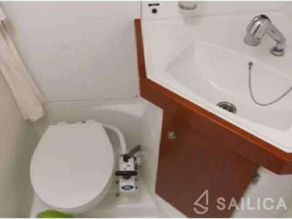 Oceanis 50 Family - Yacht Charter Sailica