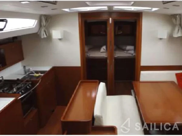 Oceanis 50 Family - Yacht Charter Sailica
