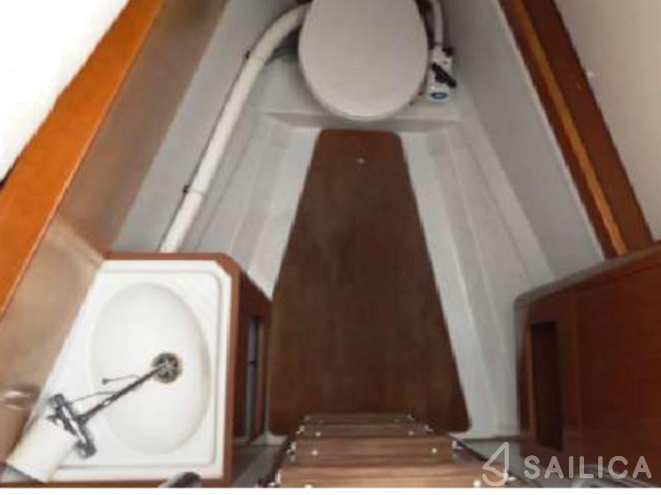 Oceanis 50 Family - Yacht Charter Sailica