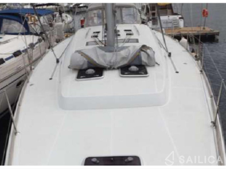 Oceanis 50 Family - Yacht Charter Sailica