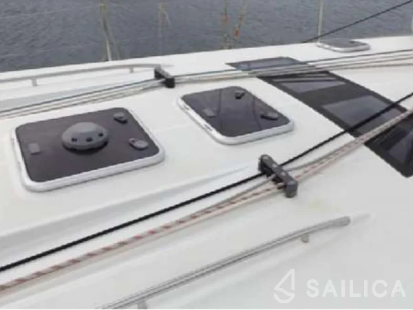 Oceanis 50 Family - Yacht Charter Sailica