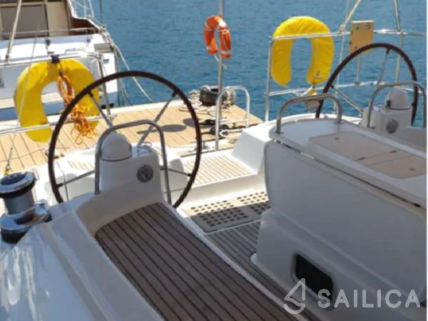 Jeanneau 53 - Yacht Charter Sailica