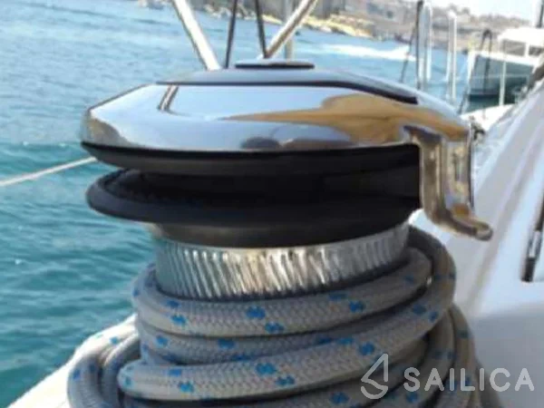 Jeanneau 53 - Yacht Charter Sailica